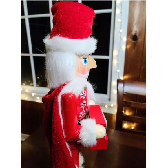 Santa Christmas Nutcracker Soldier Wooden Statue Holiday Decor Table Decoration - Picture 8 of 12